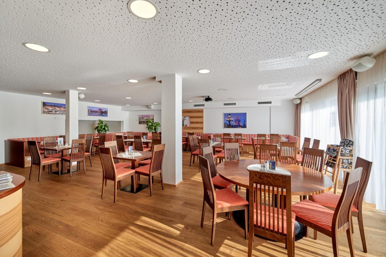 Hotel Gasthof-Strasser Tumeltsham Luaran gambar